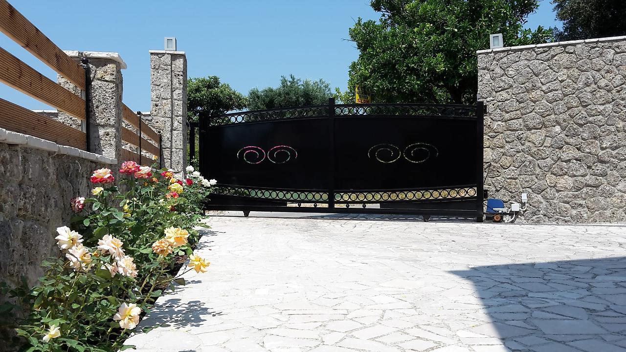 Achillion Luxury Corfu Villa & Suites Perama  Exterior photo