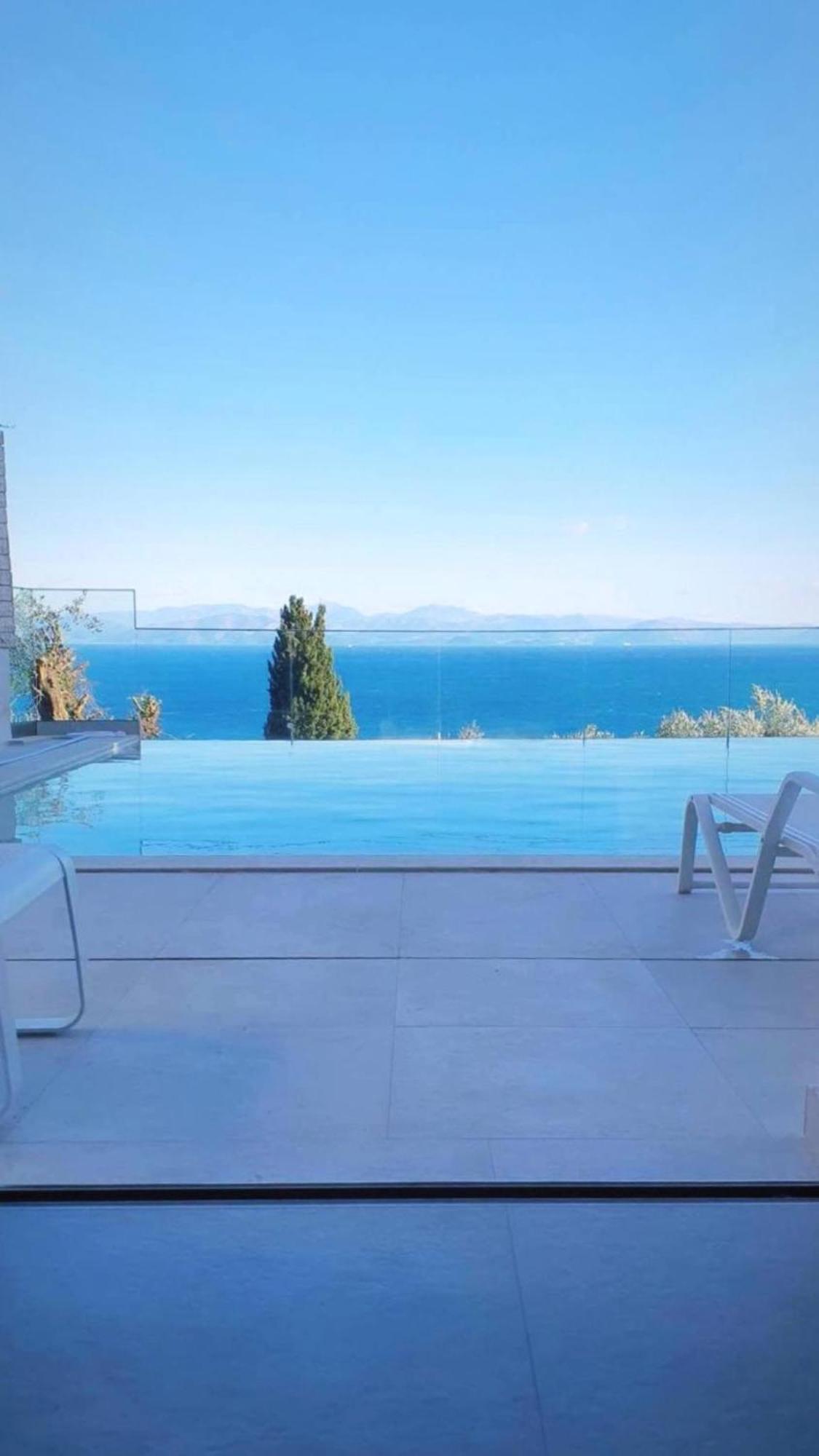Achillion Luxury Corfu Villa & Suites Perama  Exterior photo
